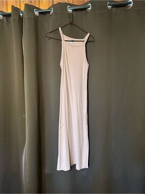 Old Navy Ribbed Sleeveless Maxi Dress in Taupe